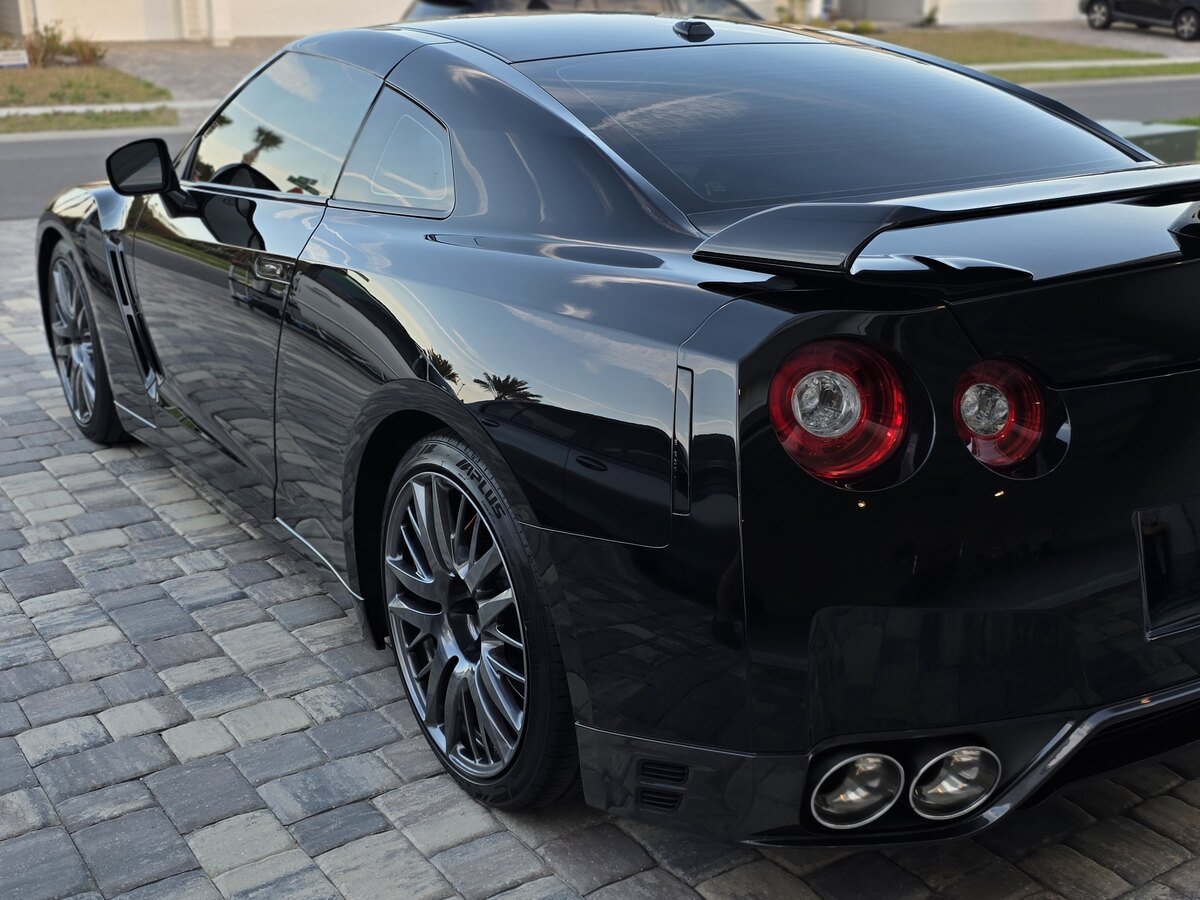 Black SUV prepared and ceramic coated by Flagship Detailing